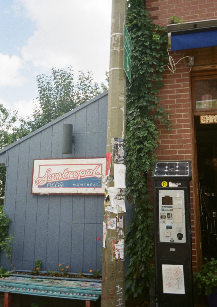 Cafe Santropol exterior