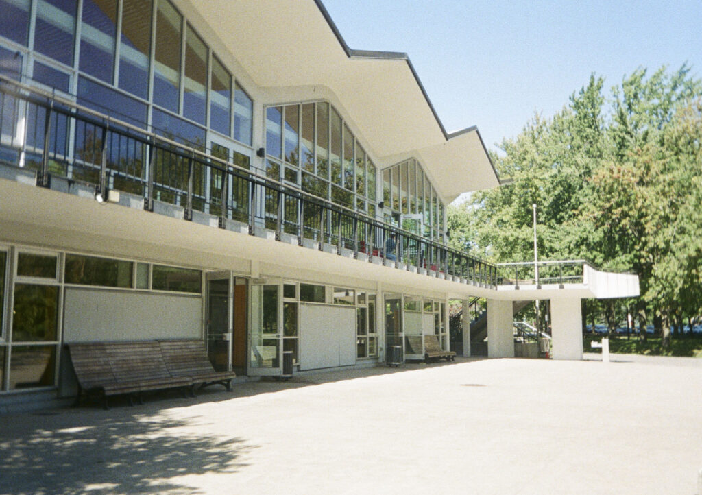 Exterior of the pavilion at Beaver Lake (Lac aux Castors)